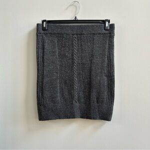 NWT Express Gray Cable Knit Sweater Pencil Skirt, Size L